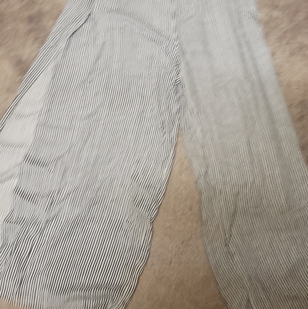 White and blue striped wide leg panys